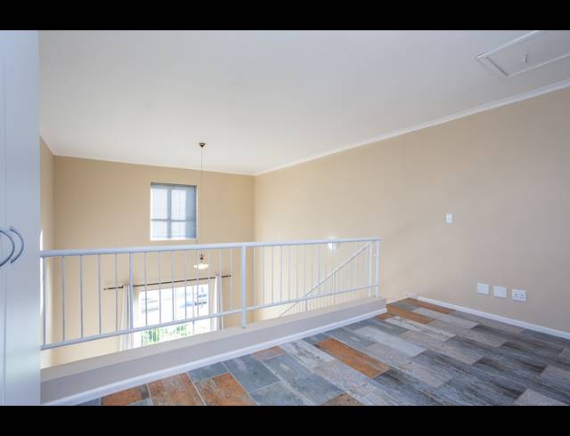 1 BEDROOM APARTMENT FOR SALE IN MUIZENBERG